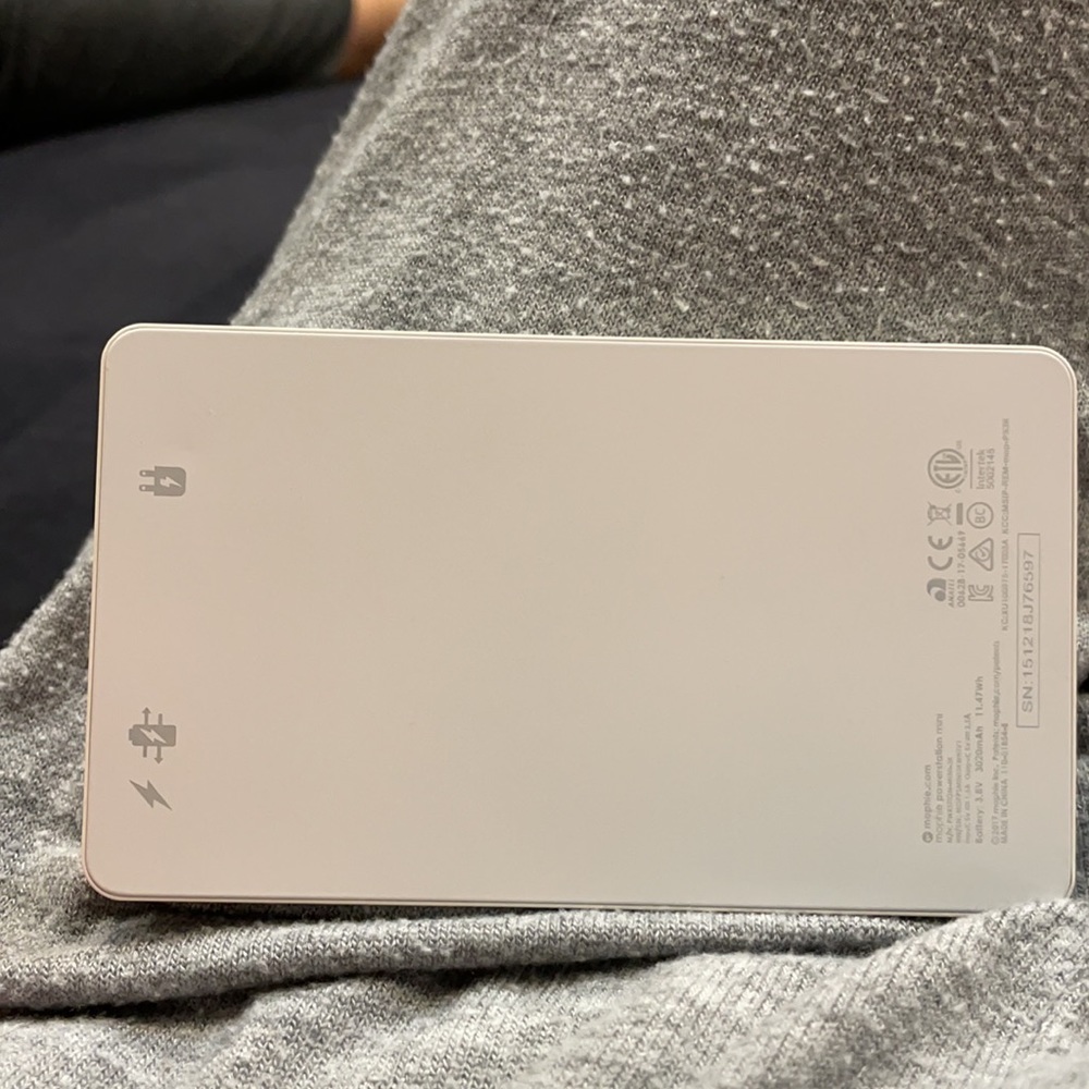 Mophie charger box - Picture 2 of 4